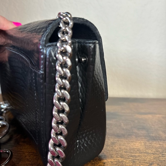 YSL Yves Saint Laurent Black Leather Embossed Exotic Shoulder Bag - Picture 7 of 10